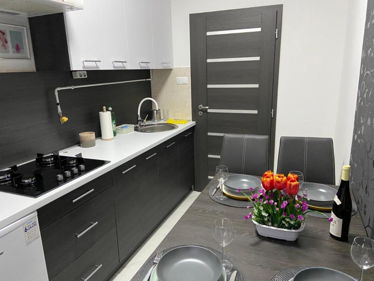 Melinda Apartman Kisvarda Luaran gambar
