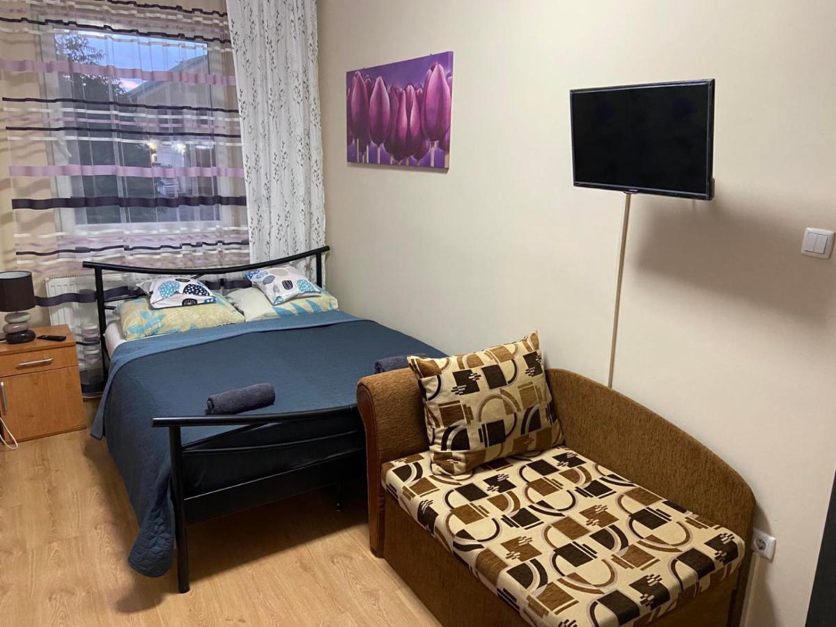 Melinda Apartman Kisvarda Luaran gambar