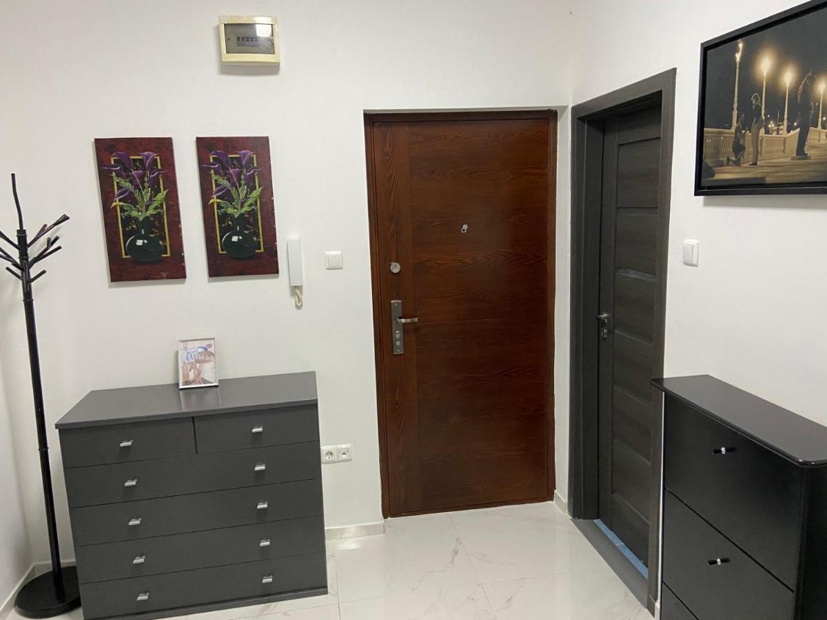 Melinda Apartman Kisvarda Luaran gambar