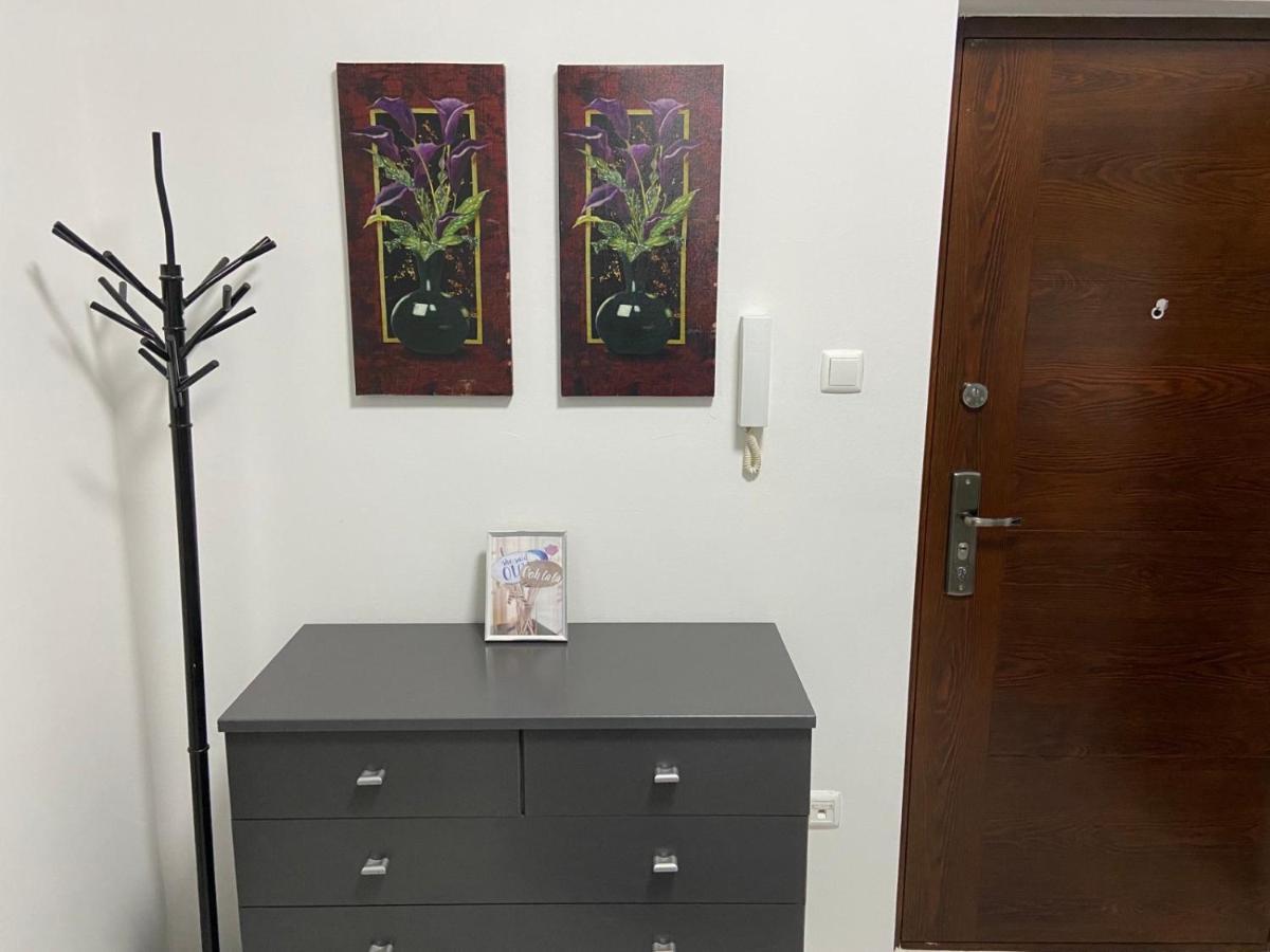 Melinda Apartman Kisvarda Luaran gambar